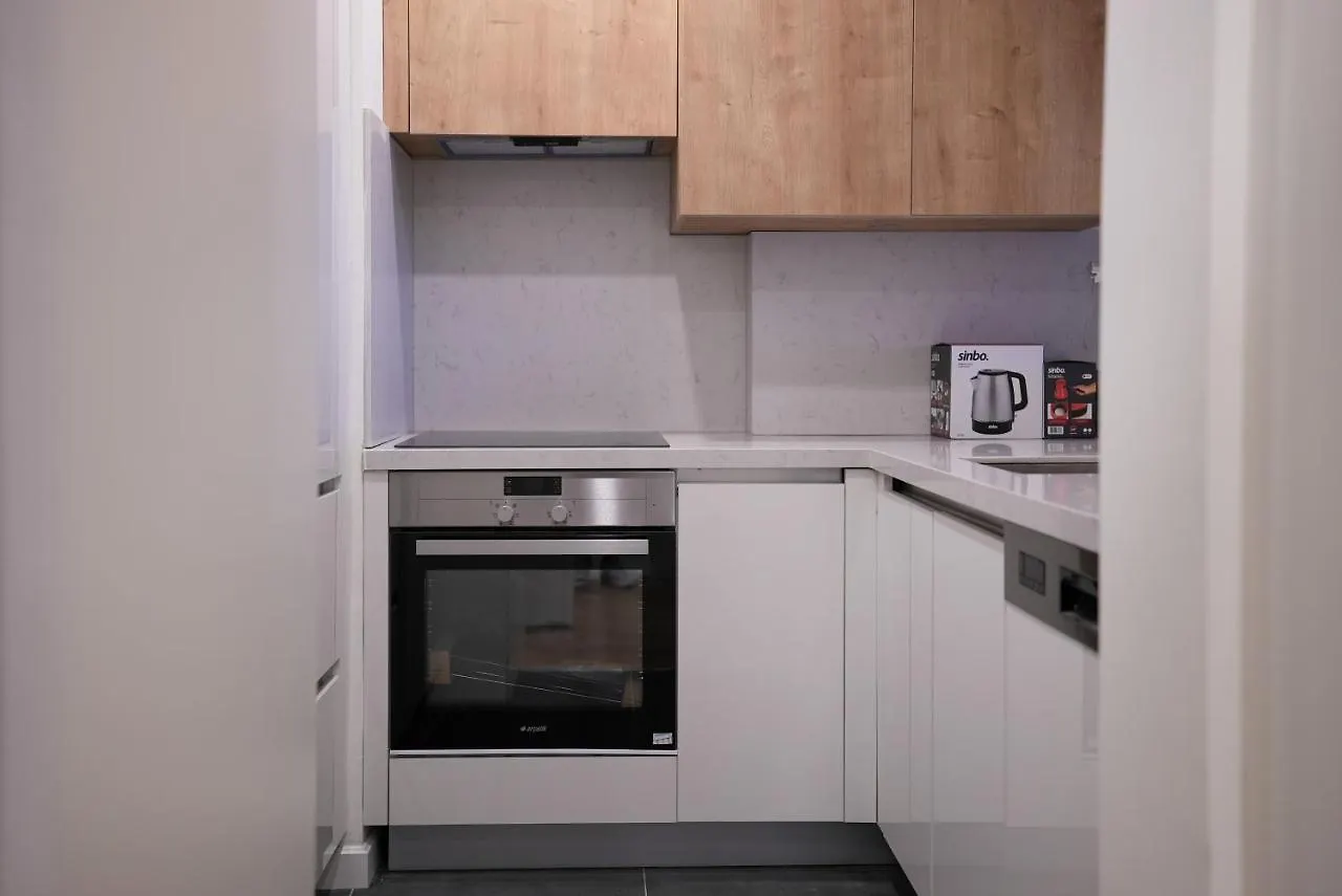 Apartment Brand Fully Furnished 1 Plus 1 Near Vadi Istanbul Mall